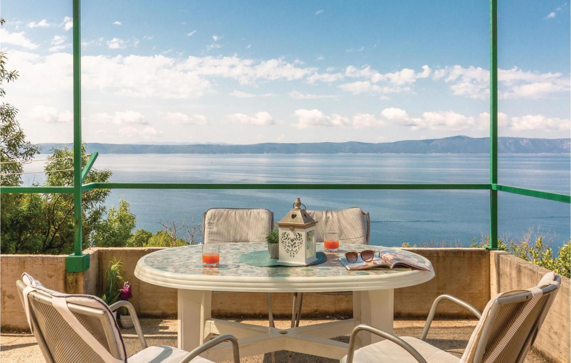 Awesome Home In Podgora With Kitchen 外观 照片